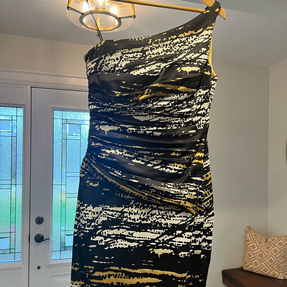 Melanie Lynn one shoulder dress. Tags still on!